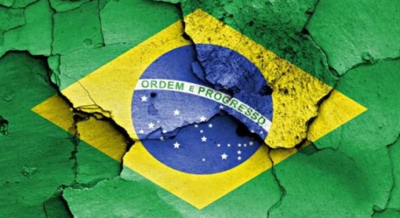 bandeira-dinheirama-brasil-crise1-750x410-640x349